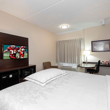 Red Roof Inn Plus+ Jacksonville - Southpoint Екстериор снимка