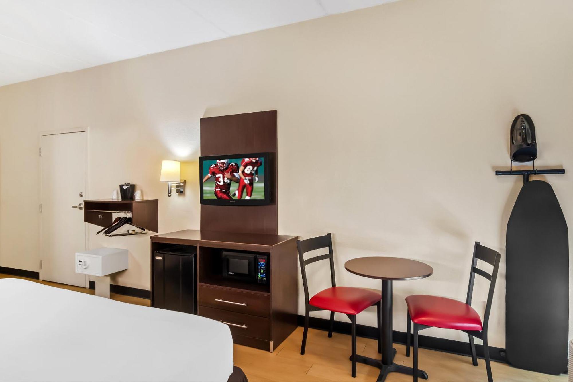 Red Roof Inn Plus+ Jacksonville - Southpoint Екстериор снимка